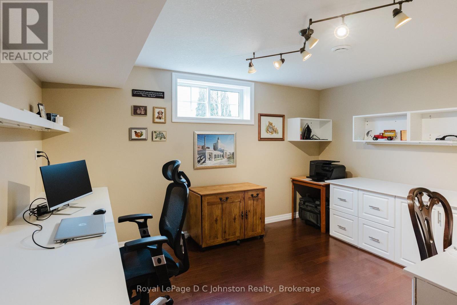 












396 MCNABB STREET

,
Saugeen Shores,




Ontario
N0H2L0

