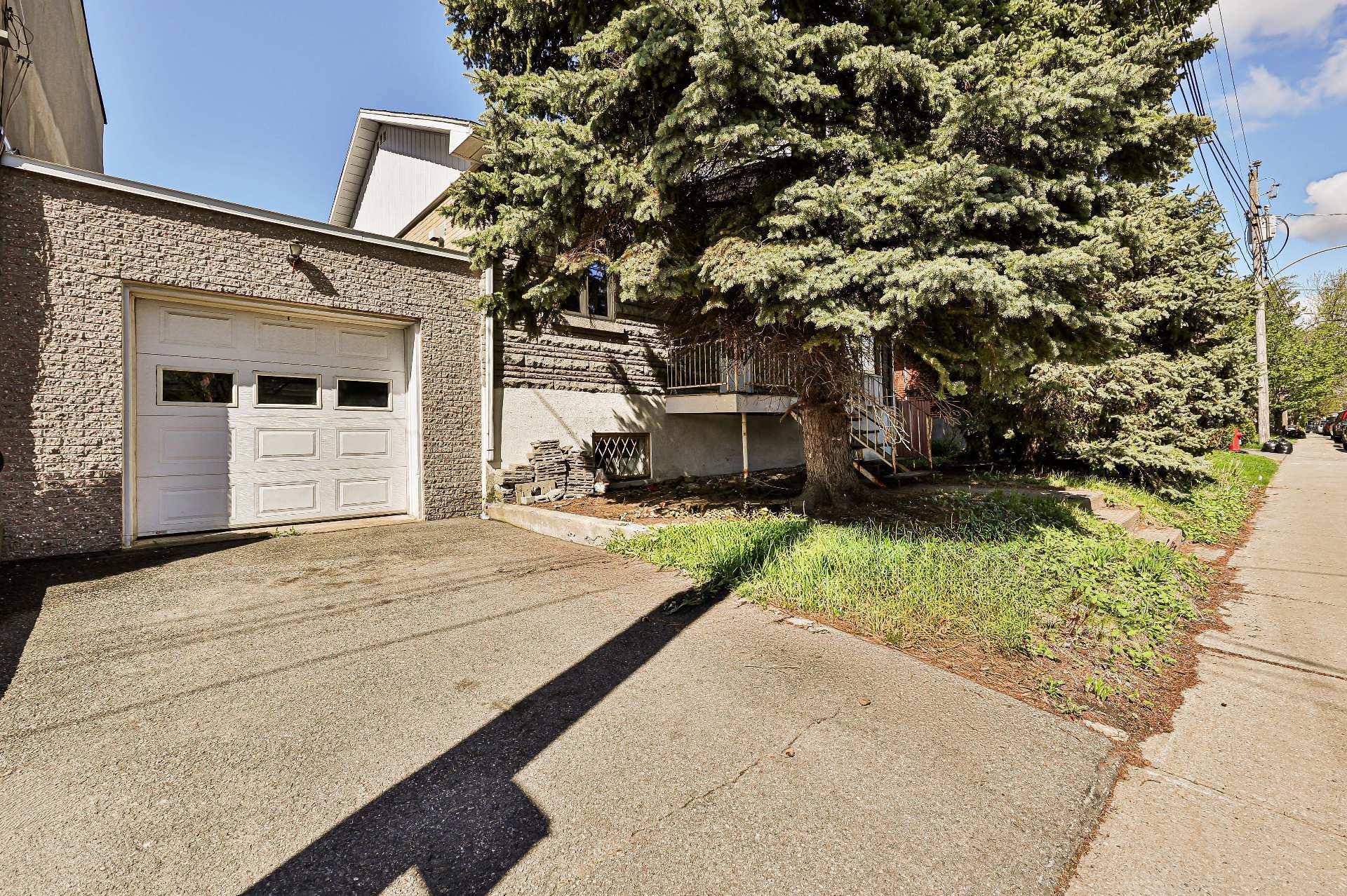 









11848Z


Av. Racette

,
Montréal (Montréal-Nord),







QC
H1G5J6


