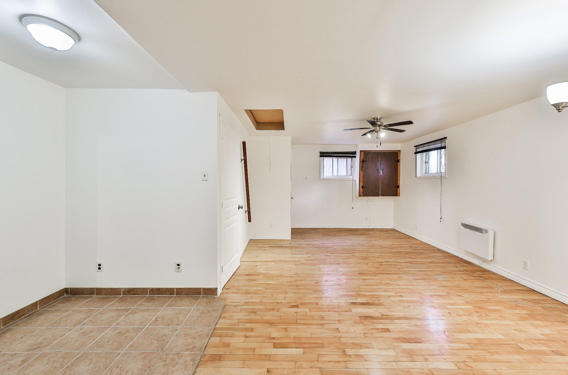 









11848Z


Av. Racette

,
Montréal (Montréal-Nord),







QC
H1G5J6

