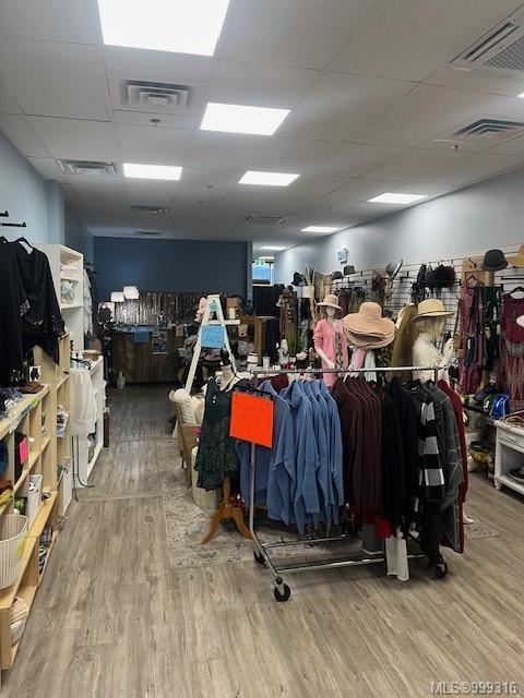 









215


Port Augusta

St, 17,
Comox,




BC
V9M 3M9

