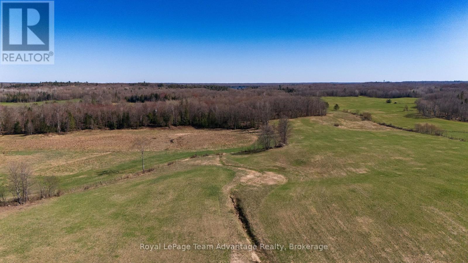 












77 LAKESHORE ROAD

,
McKellar,




Ontario
P0G1C0

