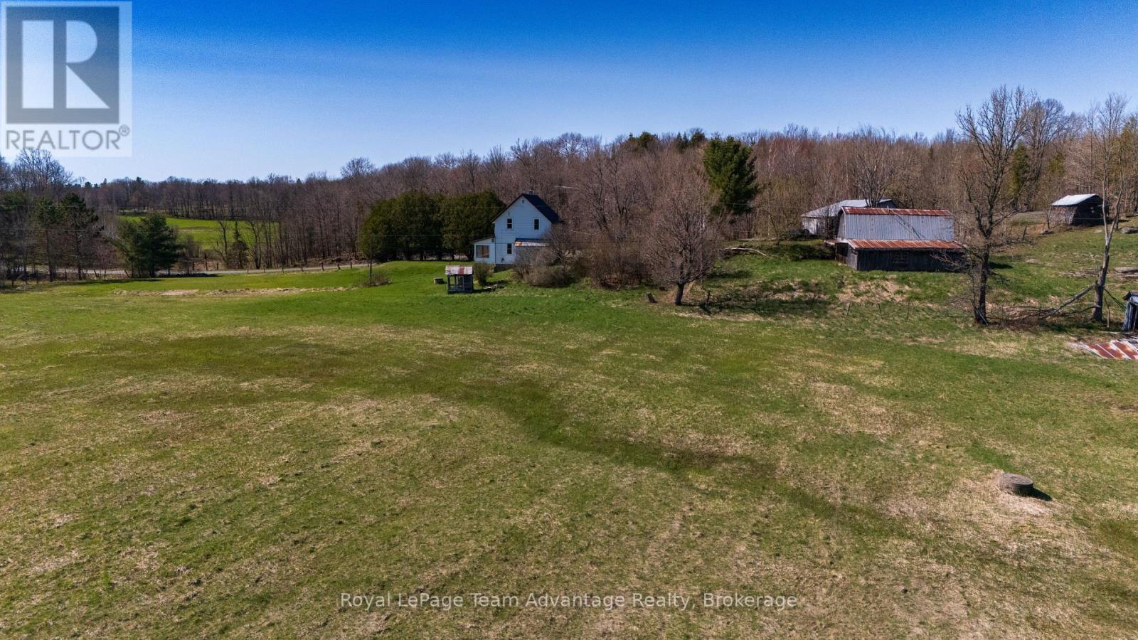 












77 LAKESHORE ROAD

,
McKellar,




Ontario
P0G1C0


