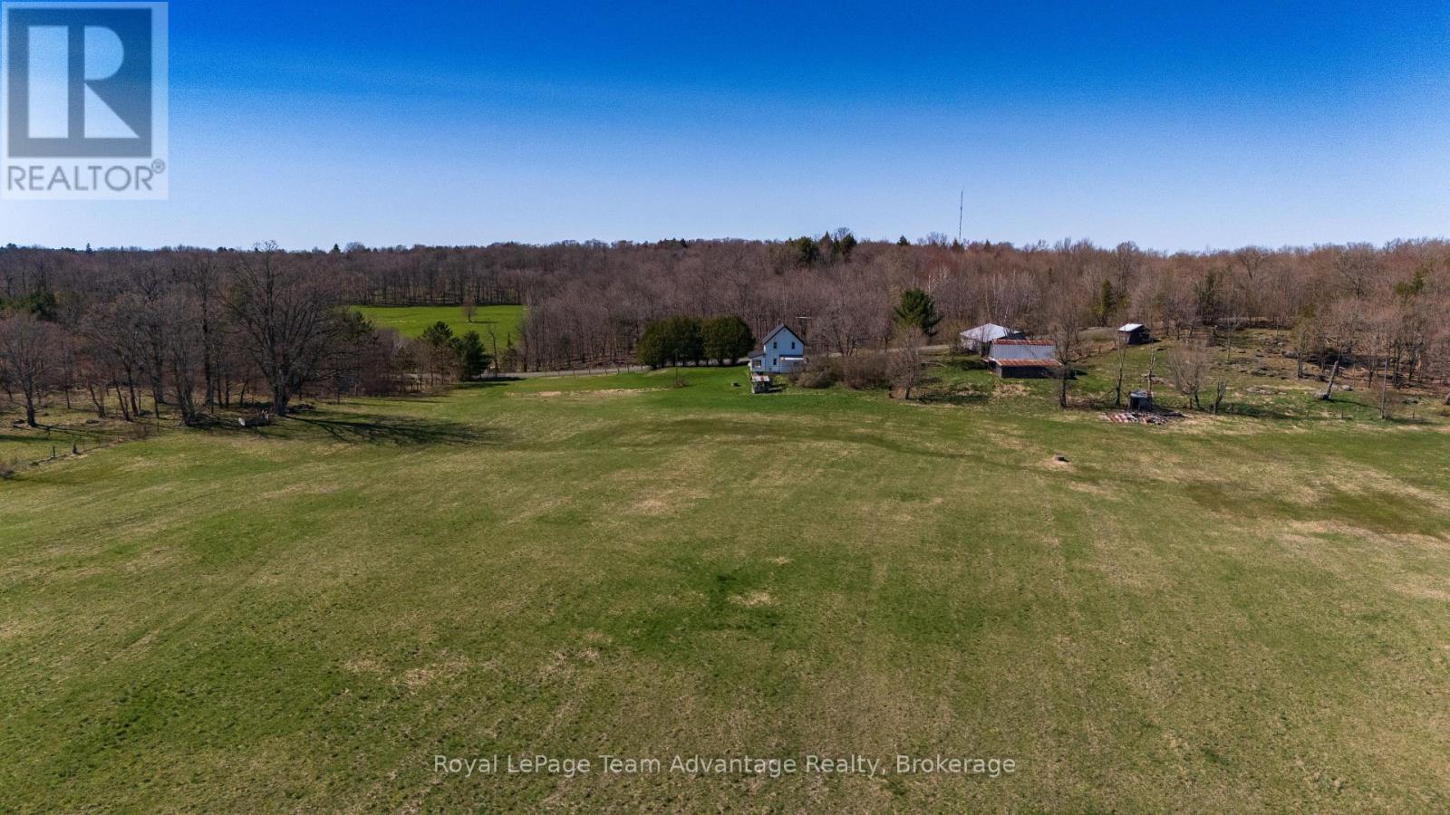 












77 LAKESHORE ROAD

,
McKellar,




Ontario
P0G1C0

