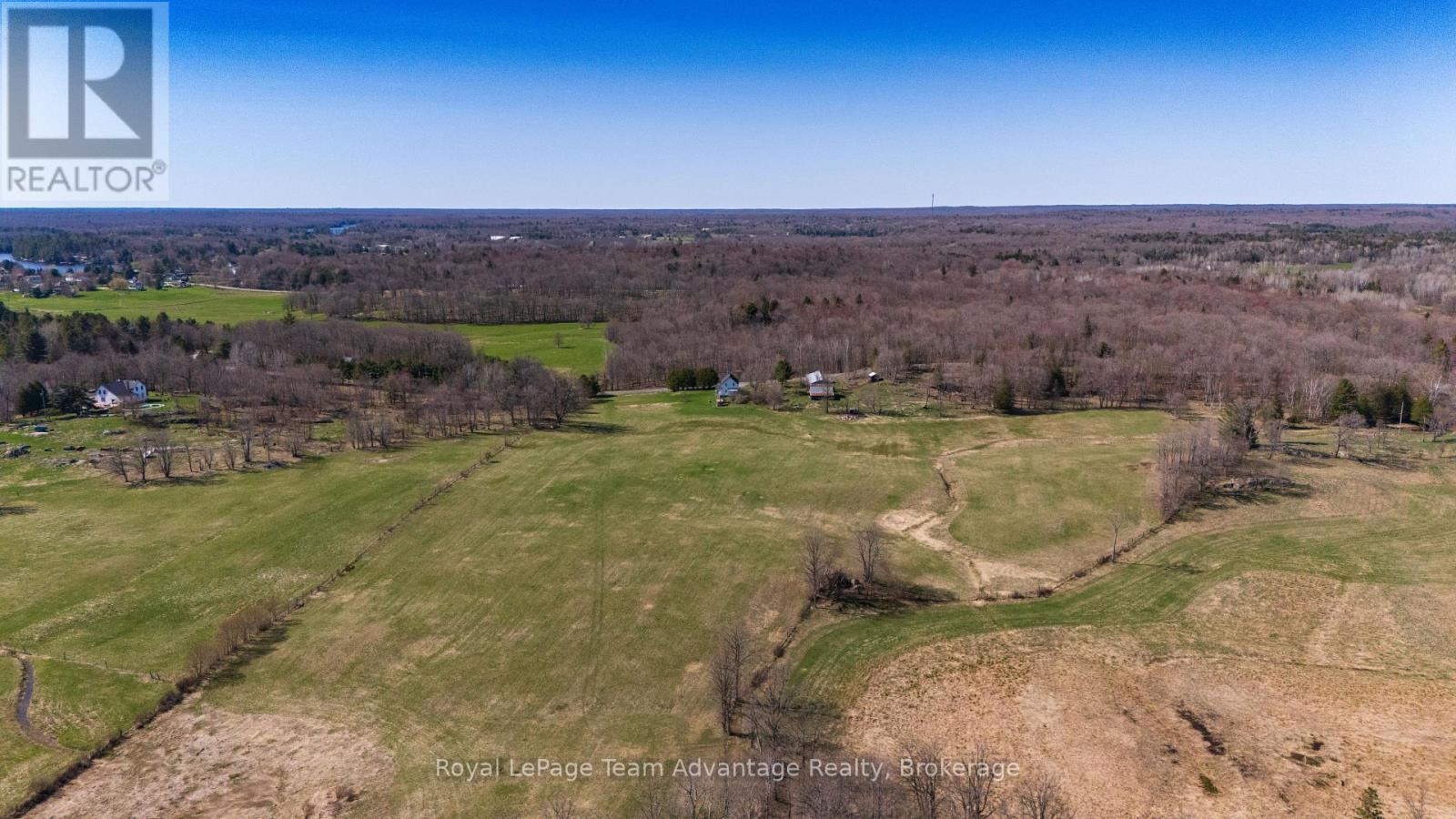 












77 LAKESHORE ROAD

,
McKellar,




Ontario
P0G1C0


