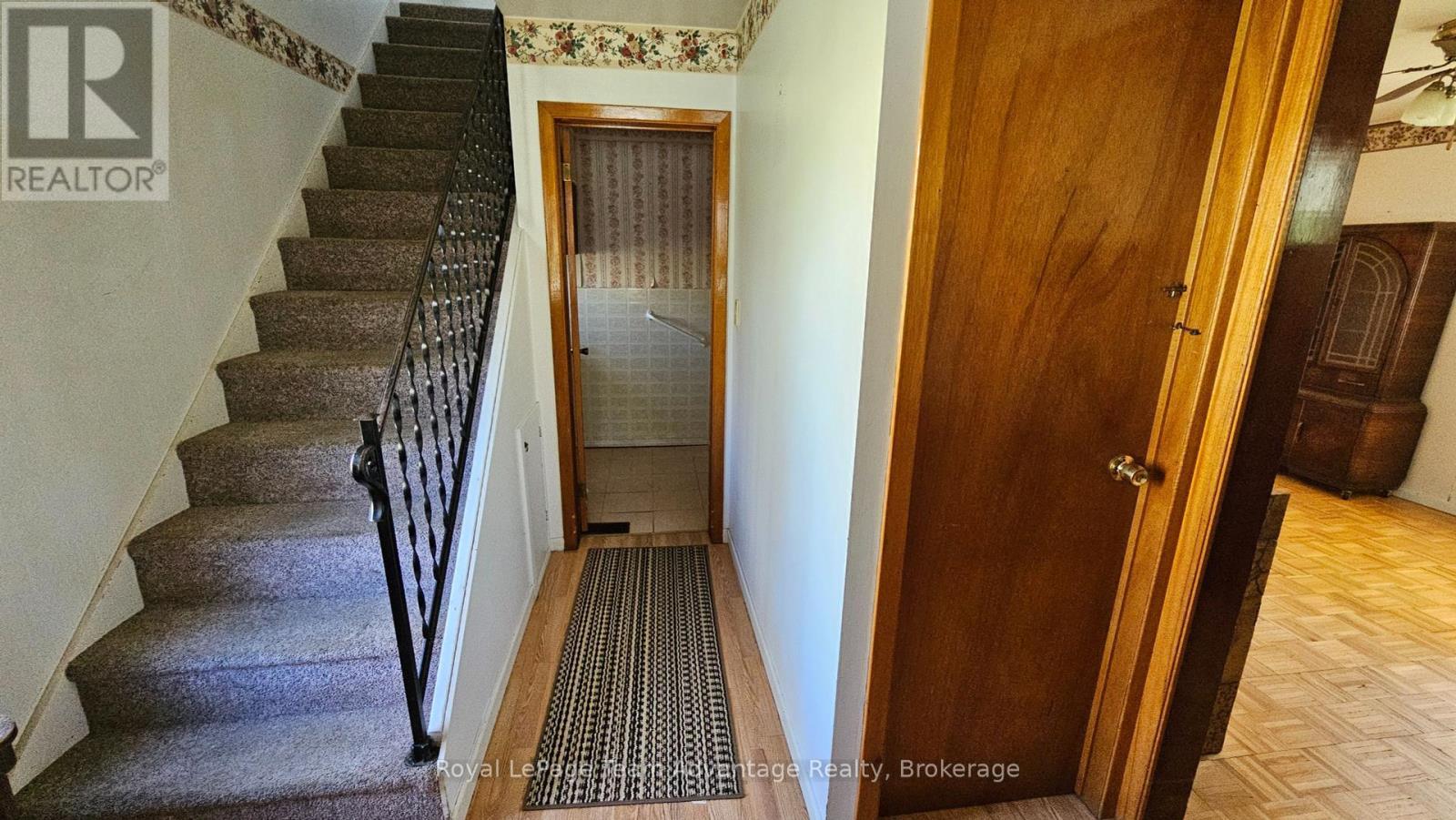 












77 LAKESHORE ROAD

,
McKellar,




Ontario
P0G1C0

