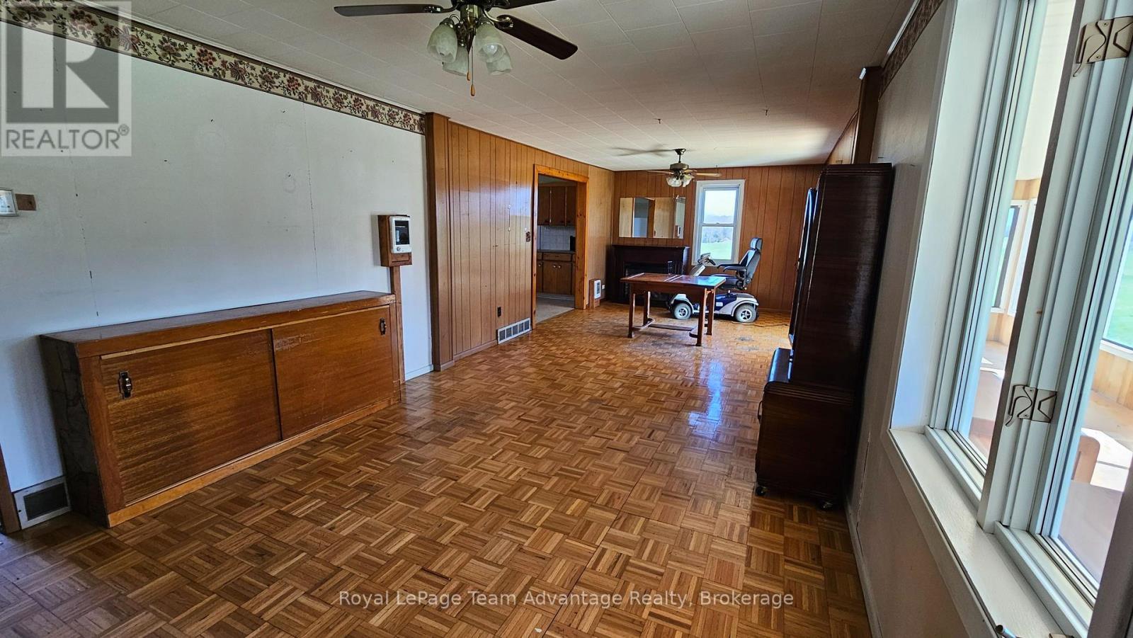 












77 LAKESHORE ROAD

,
McKellar,




Ontario
P0G1C0

