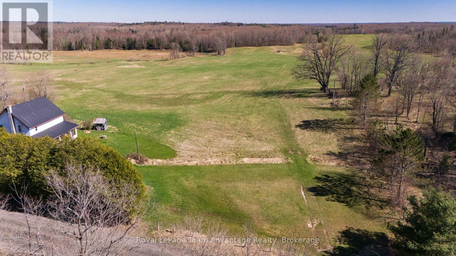 












77 LAKESHORE ROAD

,
McKellar,




Ontario
P0G1C0

