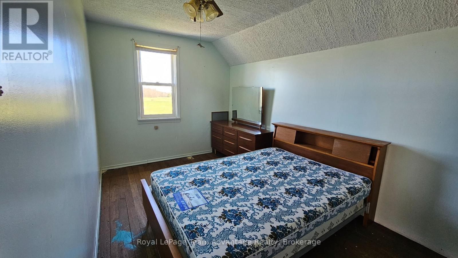 












77 LAKESHORE ROAD

,
McKellar,




Ontario
P0G1C0

