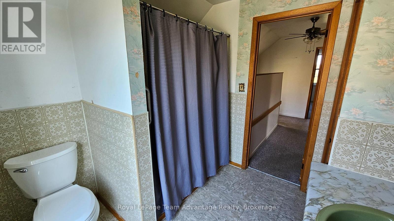 












77 LAKESHORE ROAD

,
McKellar,




Ontario
P0G1C0

