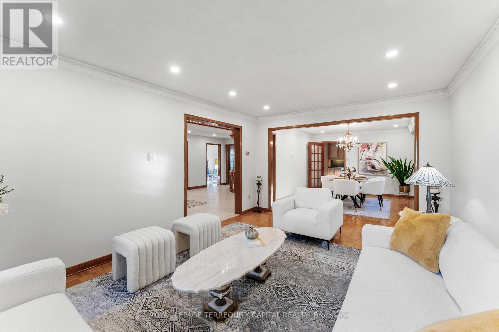












136 VILLA PARK DRIVE

,
Vaughan,




Ontario
L4L3G7

