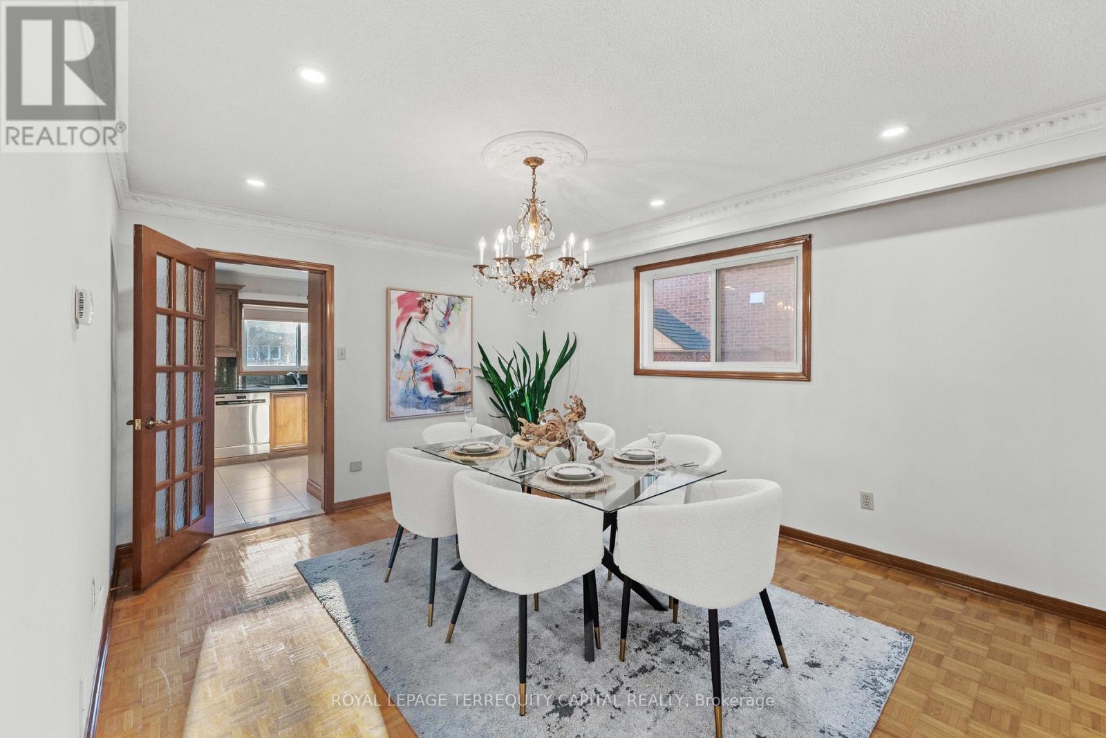 












136 VILLA PARK DRIVE

,
Vaughan,




Ontario
L4L3G7

