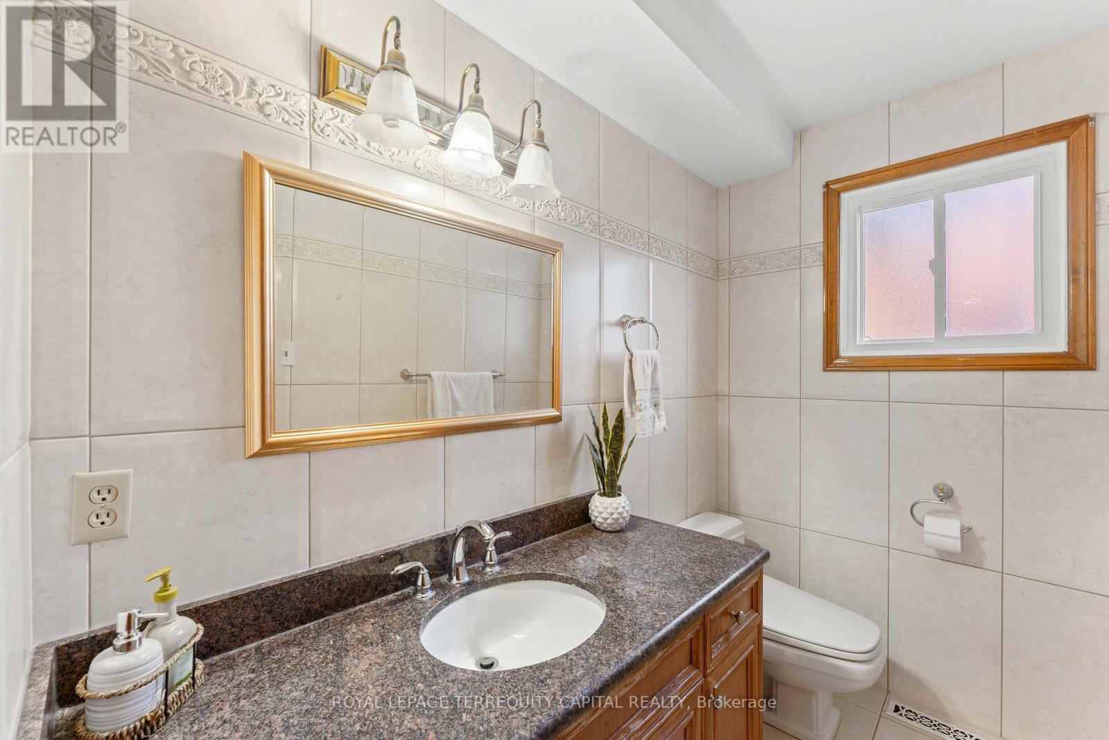 












136 VILLA PARK DRIVE

,
Vaughan,




Ontario
L4L3G7

