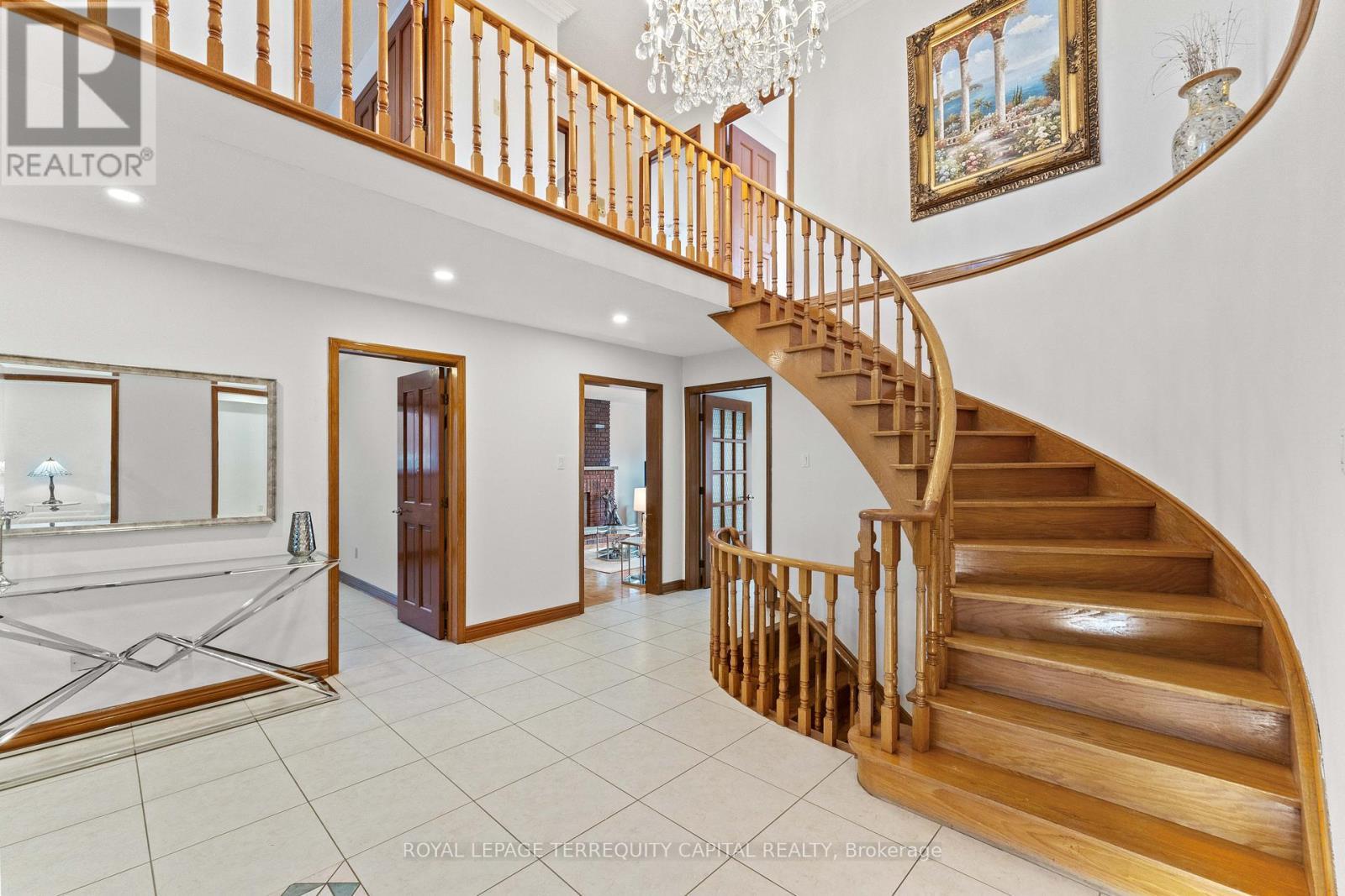 












136 VILLA PARK DRIVE

,
Vaughan,




Ontario
L4L3G7


