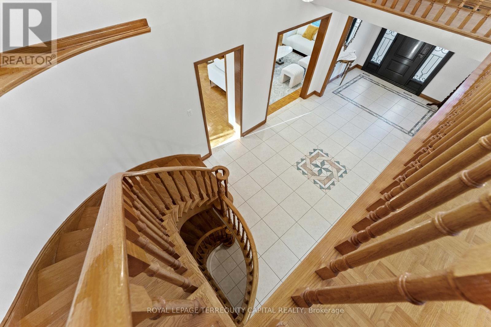 












136 VILLA PARK DRIVE

,
Vaughan,




Ontario
L4L3G7

