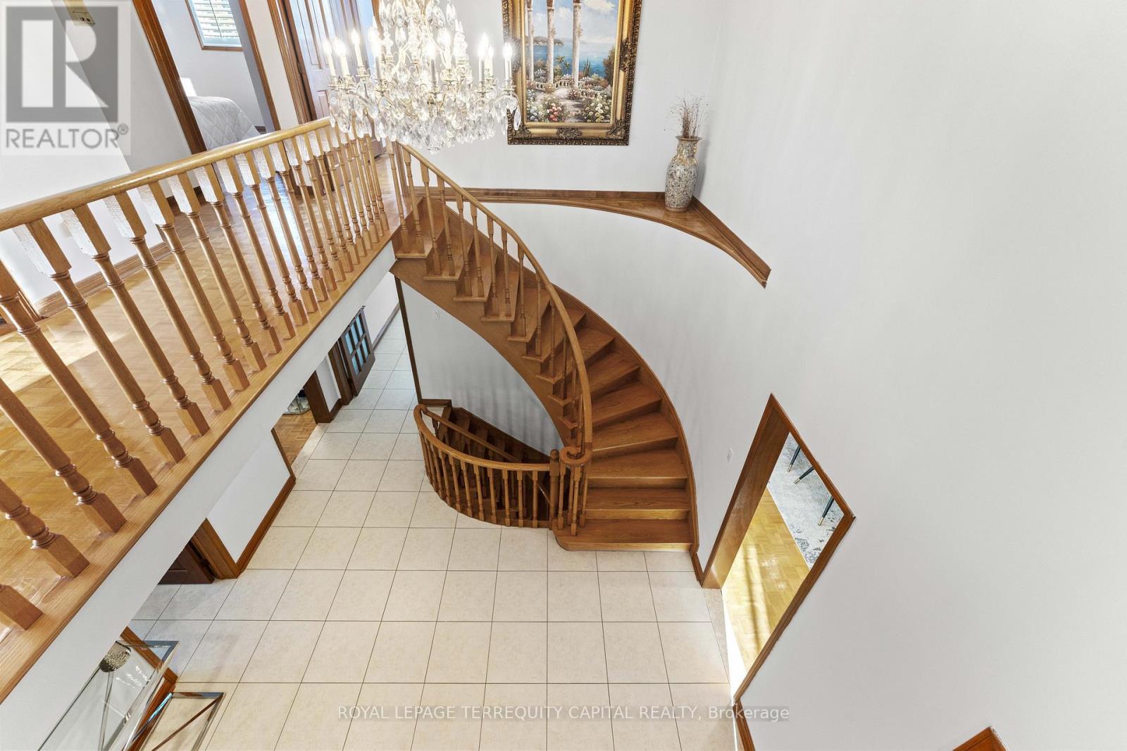 












136 VILLA PARK DRIVE

,
Vaughan,




Ontario
L4L3G7

