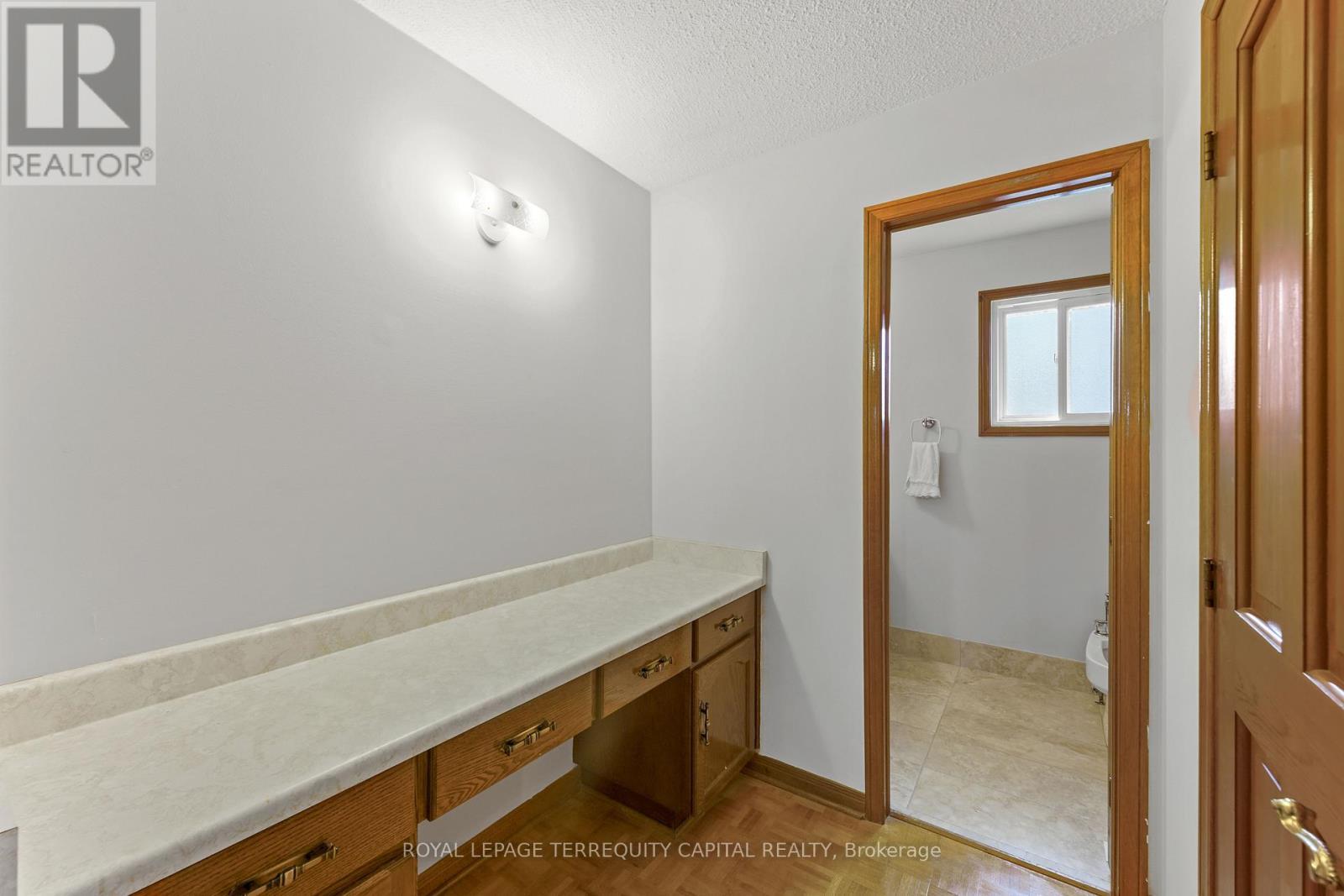 












136 VILLA PARK DRIVE

,
Vaughan,




Ontario
L4L3G7


