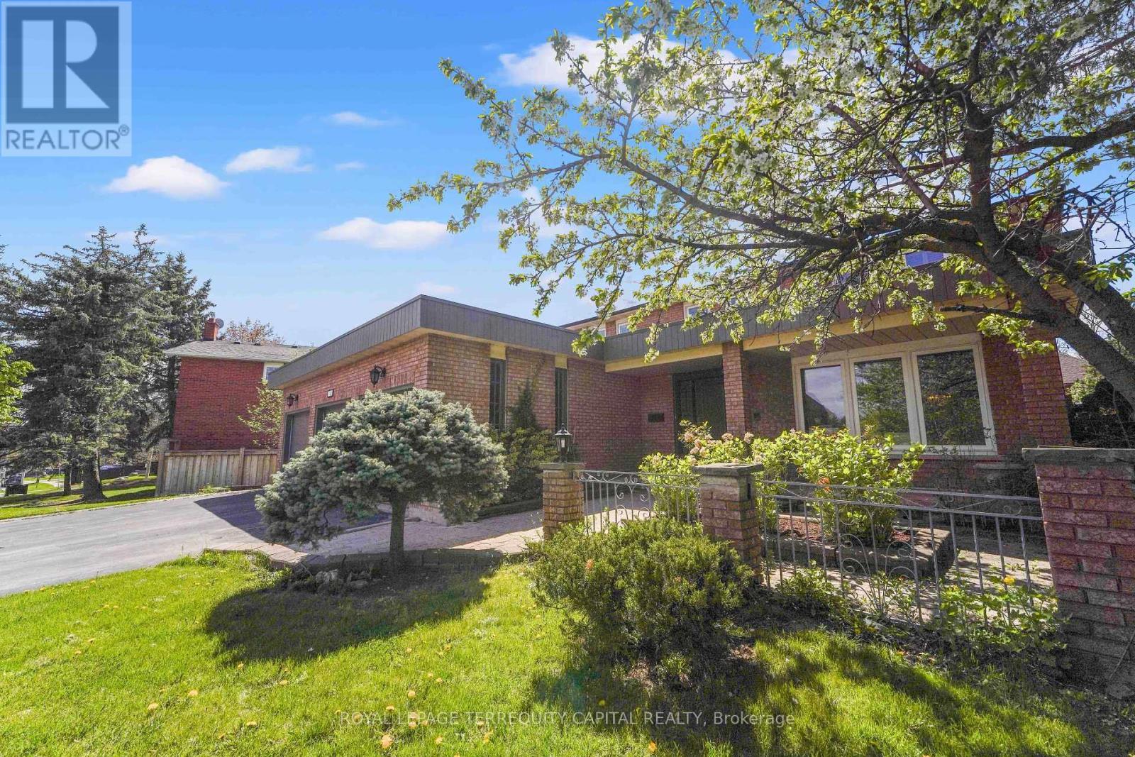 












136 VILLA PARK DRIVE

,
Vaughan,




Ontario
L4L3G7

