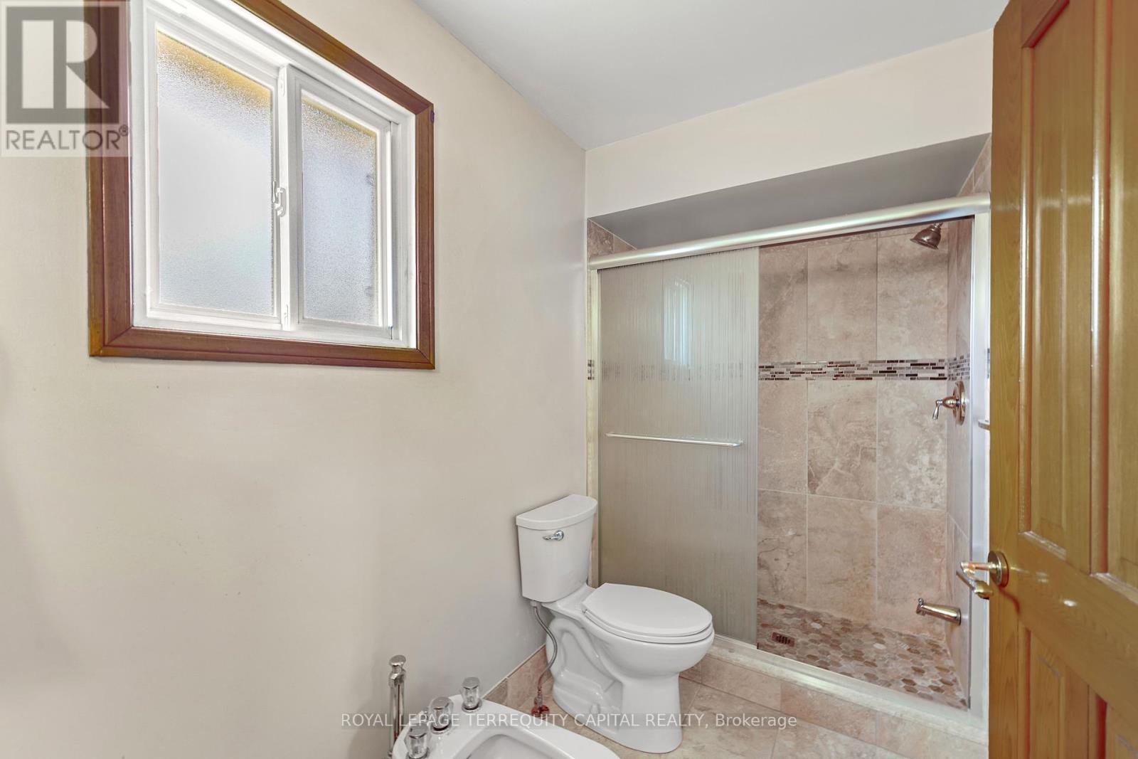 












136 VILLA PARK DRIVE

,
Vaughan,




Ontario
L4L3G7

