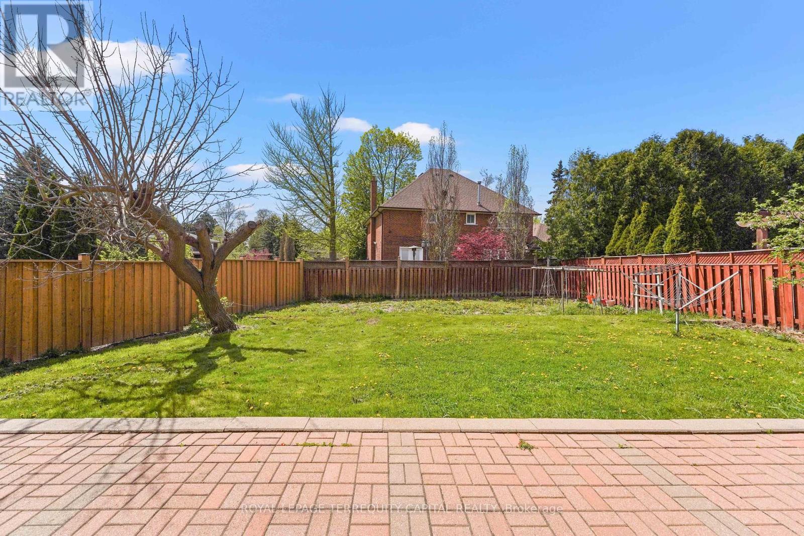 












136 VILLA PARK DRIVE

,
Vaughan,




Ontario
L4L3G7

