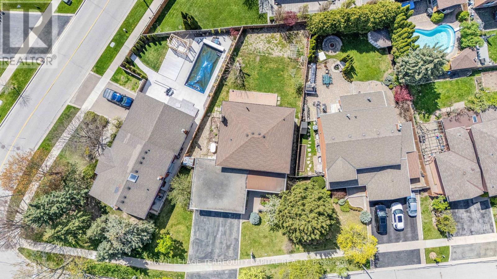 












136 VILLA PARK DRIVE

,
Vaughan,




Ontario
L4L3G7

