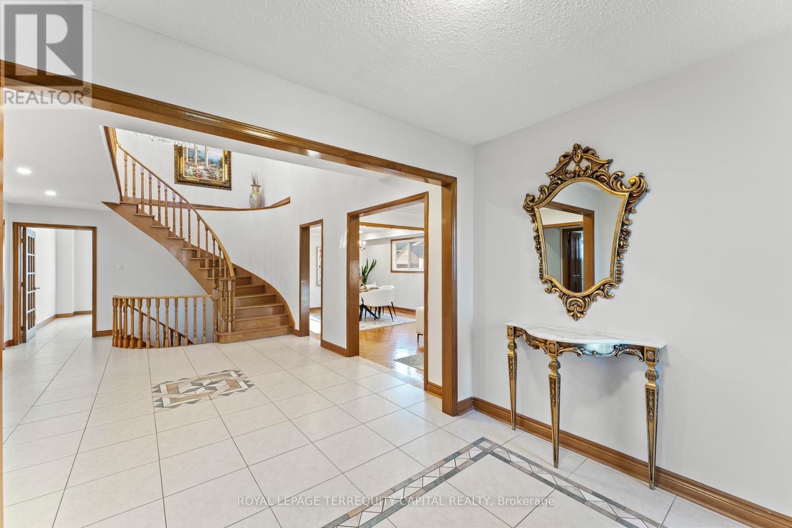 












136 VILLA PARK DRIVE

,
Vaughan,




Ontario
L4L3G7

