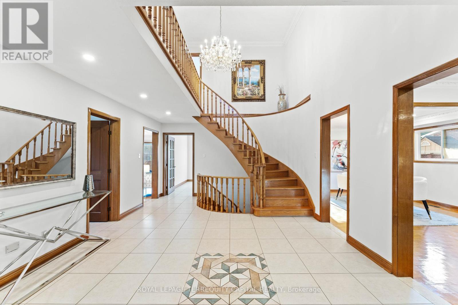 












136 VILLA PARK DRIVE

,
Vaughan,




Ontario
L4L3G7

