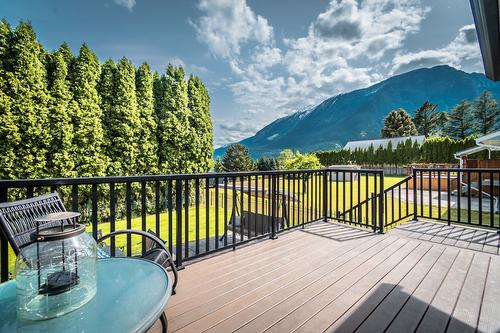 Featured Listing Photo