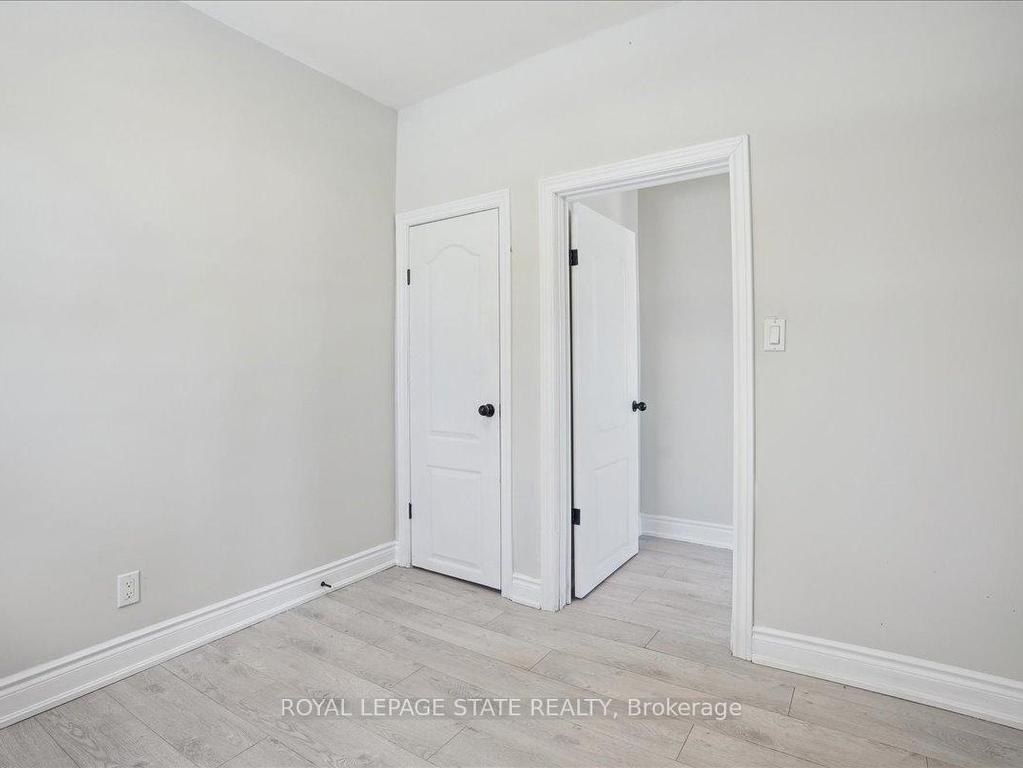 









510


Britannia

Avenue,
Hamilton,




ON
L8H 1Z6

