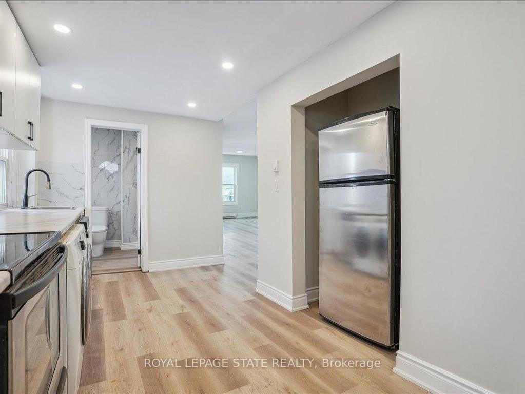 









510


Britannia

Avenue,
Hamilton,




ON
L8H 1Z6

