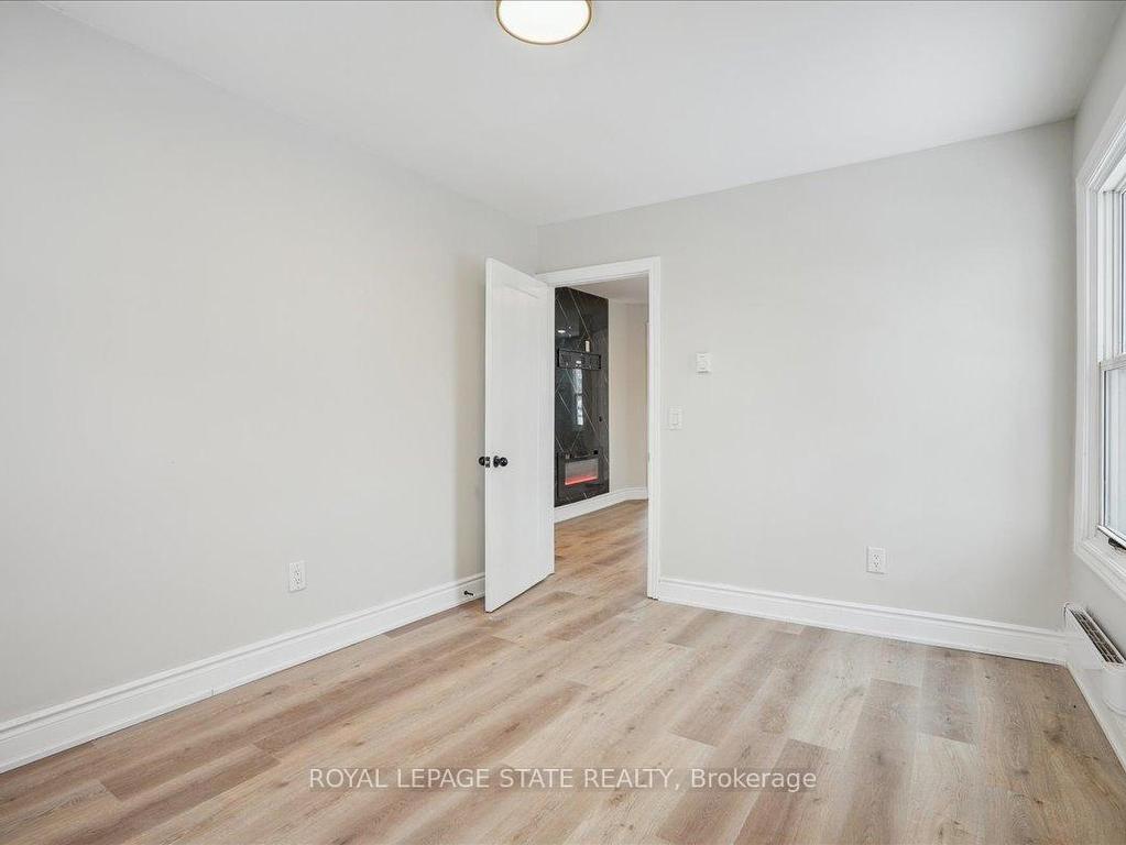 









510


Britannia

Avenue,
Hamilton,




ON
L8H 1Z6

