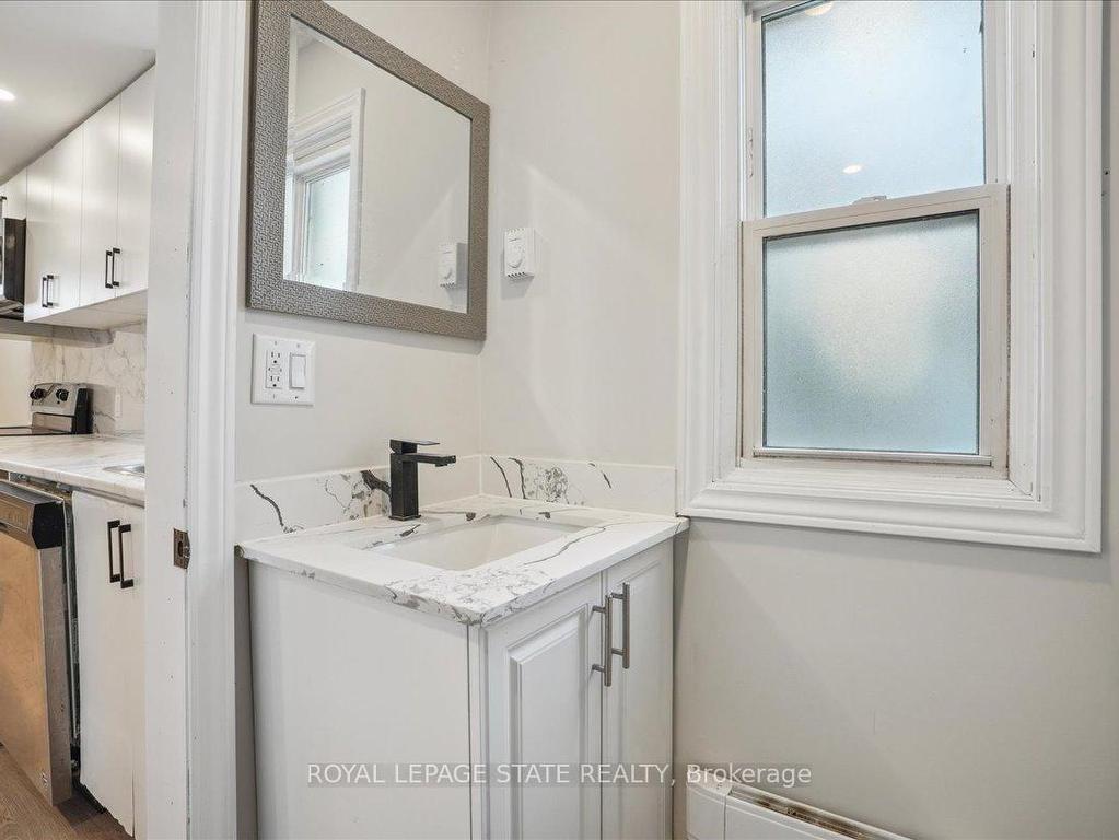 









510


Britannia

Avenue,
Hamilton,




ON
L8H 1Z6

