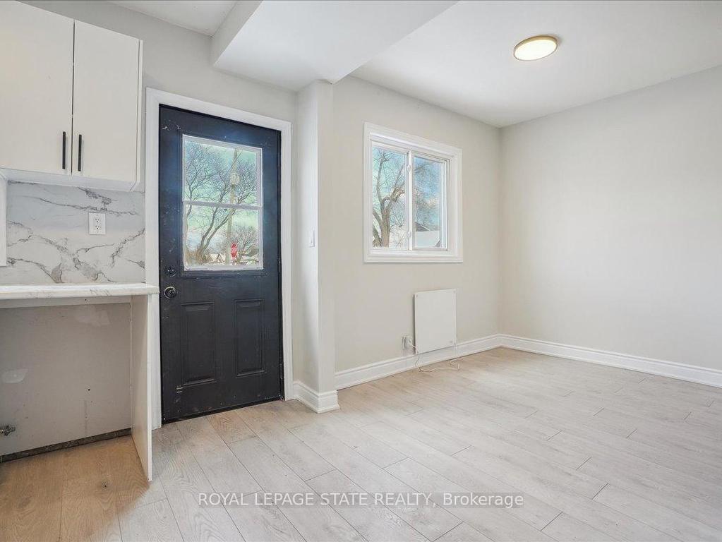 









510


Britannia

Avenue,
Hamilton,




ON
L8H 1Z6

