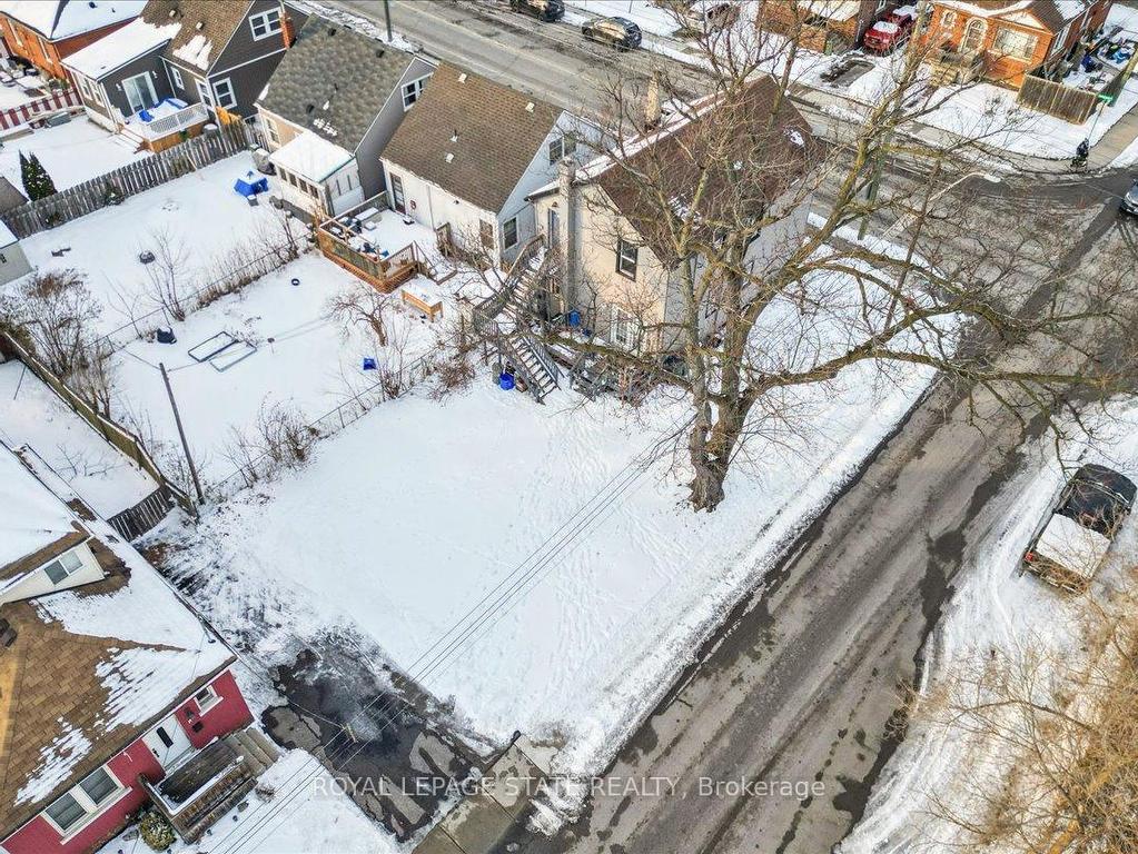 









510


Britannia

Avenue,
Hamilton,




ON
L8H 1Z6

