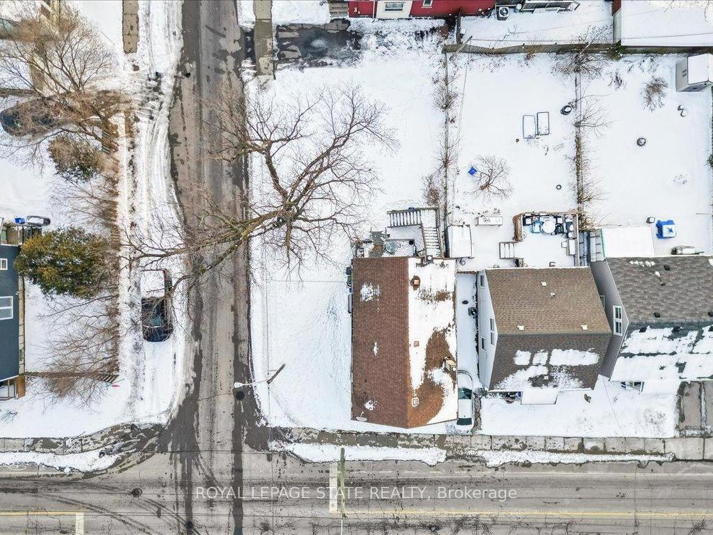









510


Britannia

Avenue,
Hamilton,




ON
L8H 1Z6

