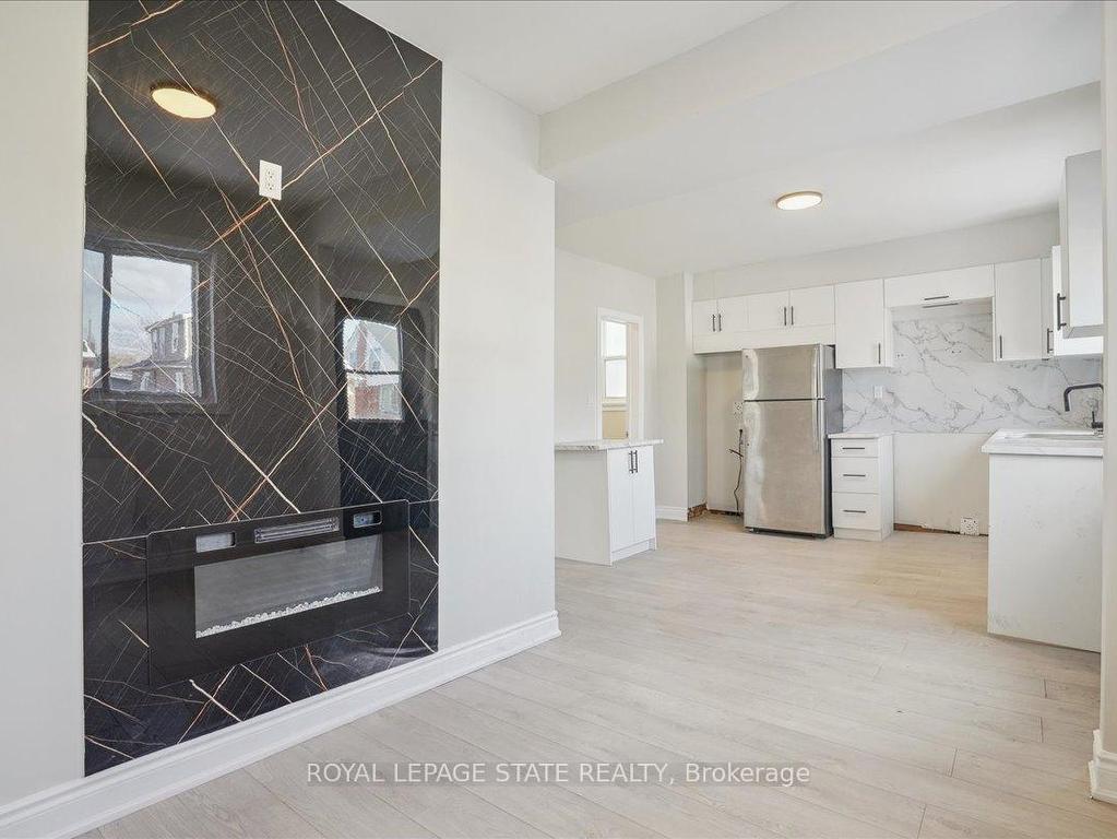 









510


Britannia

Avenue,
Hamilton,




ON
L8H 1Z6


