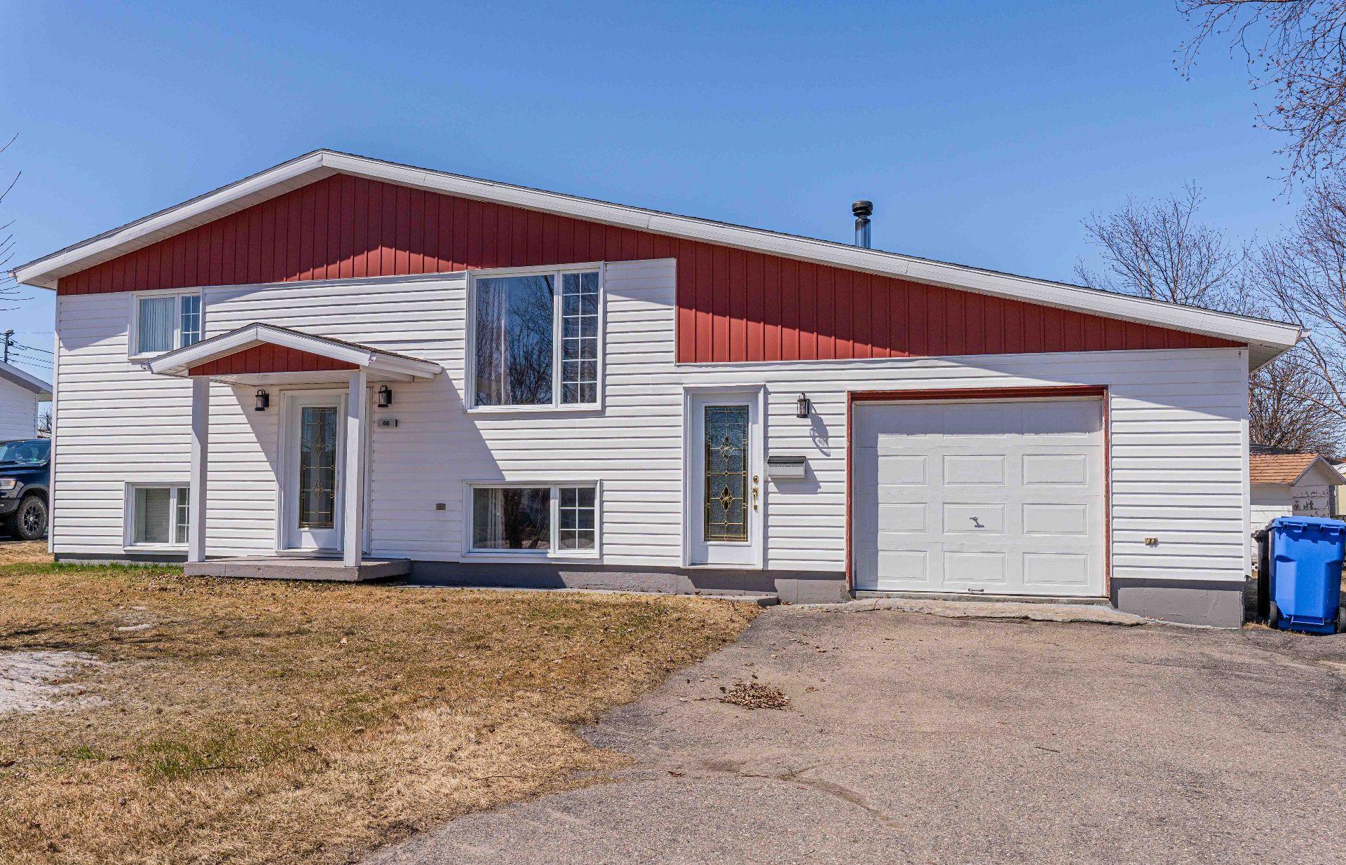









66


Rue Tibasse

,
Port-Cartier,




QC
G5B1S1

