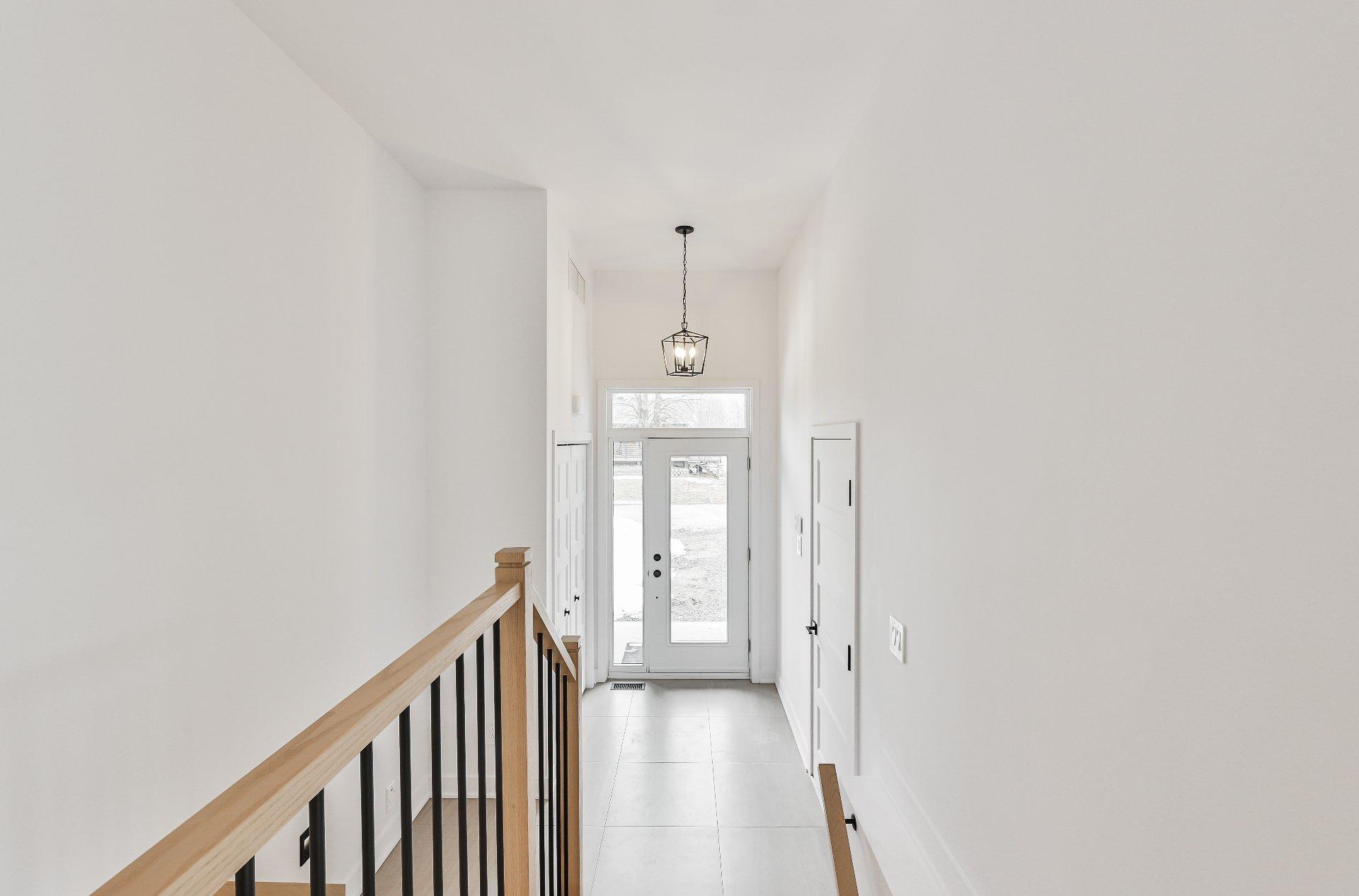 












Rue Lorrain

,
Saint-Lin/Laurentides,




QC
J5M2W5

