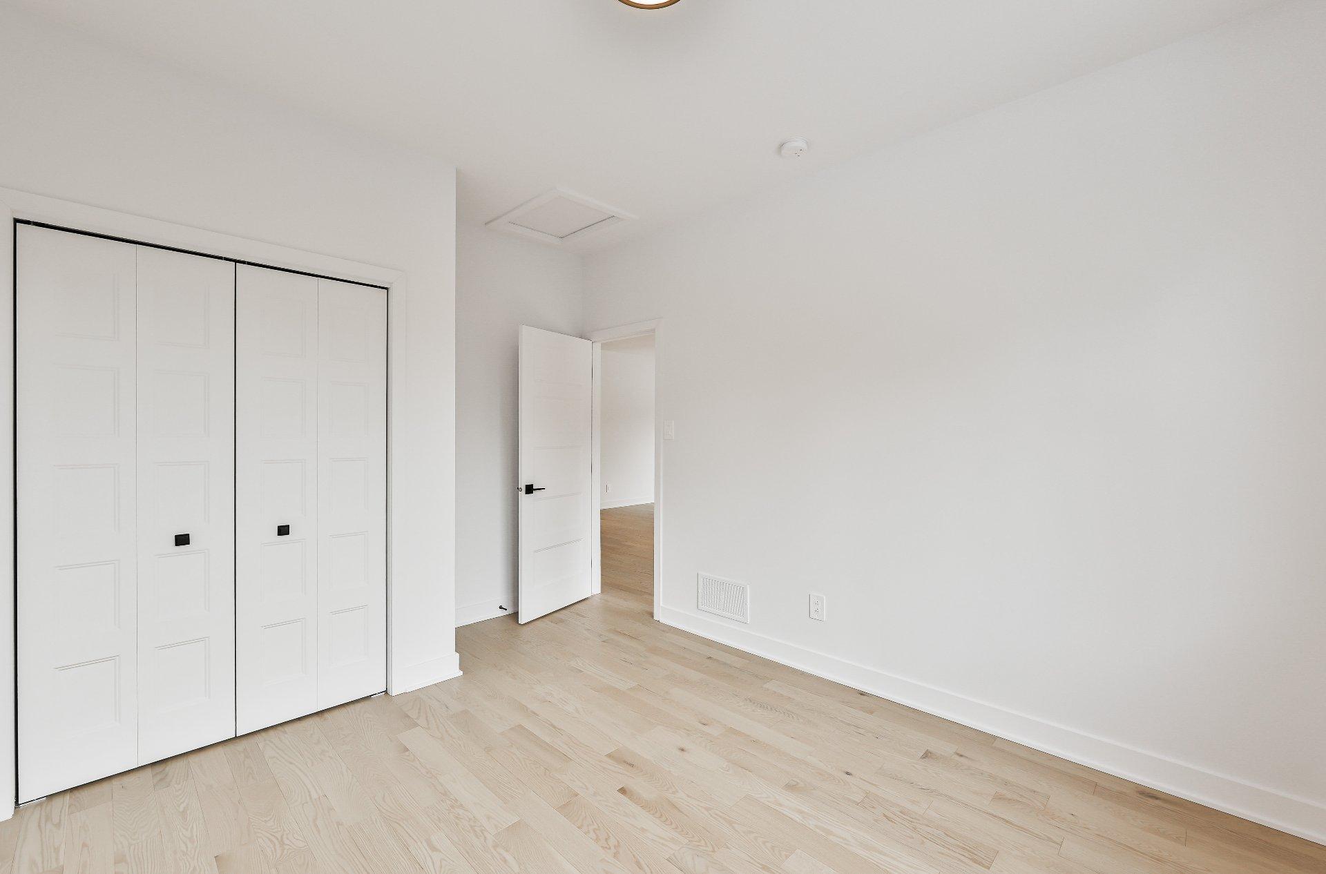 












Rue Lorrain

,
Saint-Lin/Laurentides,




QC
J5M2W5

