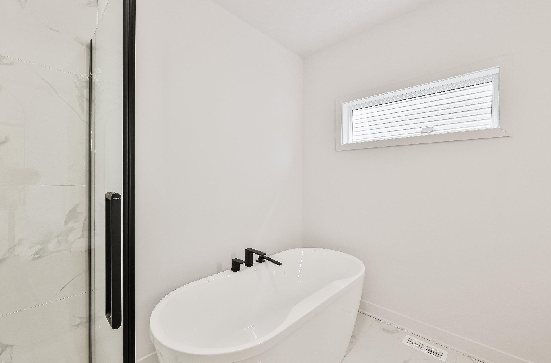 












Rue Lorrain

,
Saint-Lin/Laurentides,




QC
J5M2W5

