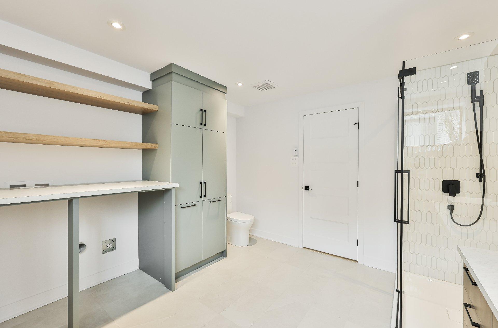 












Rue Lorrain

,
Saint-Lin/Laurentides,




QC
J5M2W5

