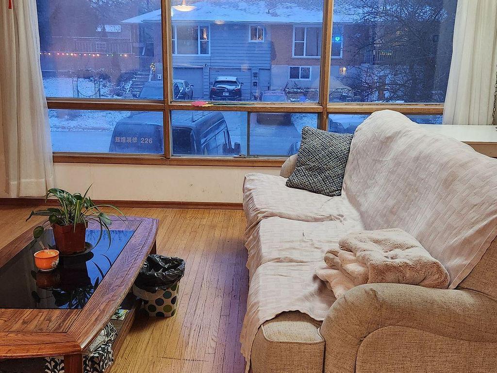 









43


Sorrel

Place, Upper (Room),
Waterloo,




ON
N2L 4H2

