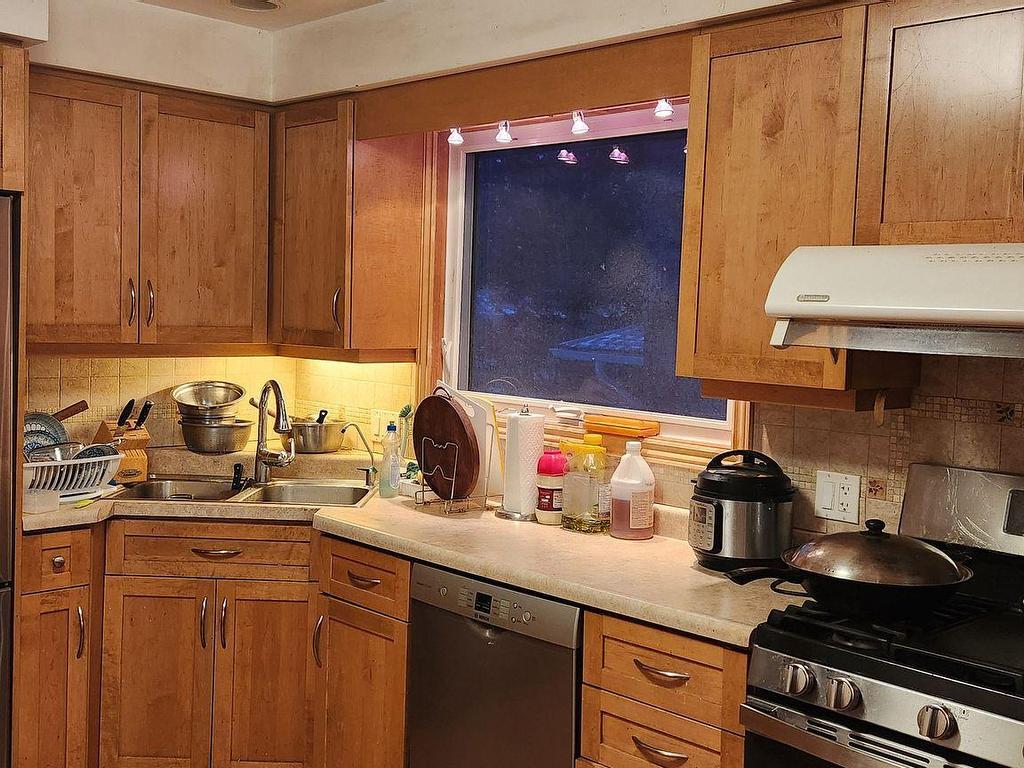 









43


Sorrel

Place, Upper (Room),
Waterloo,




ON
N2L 4H2


