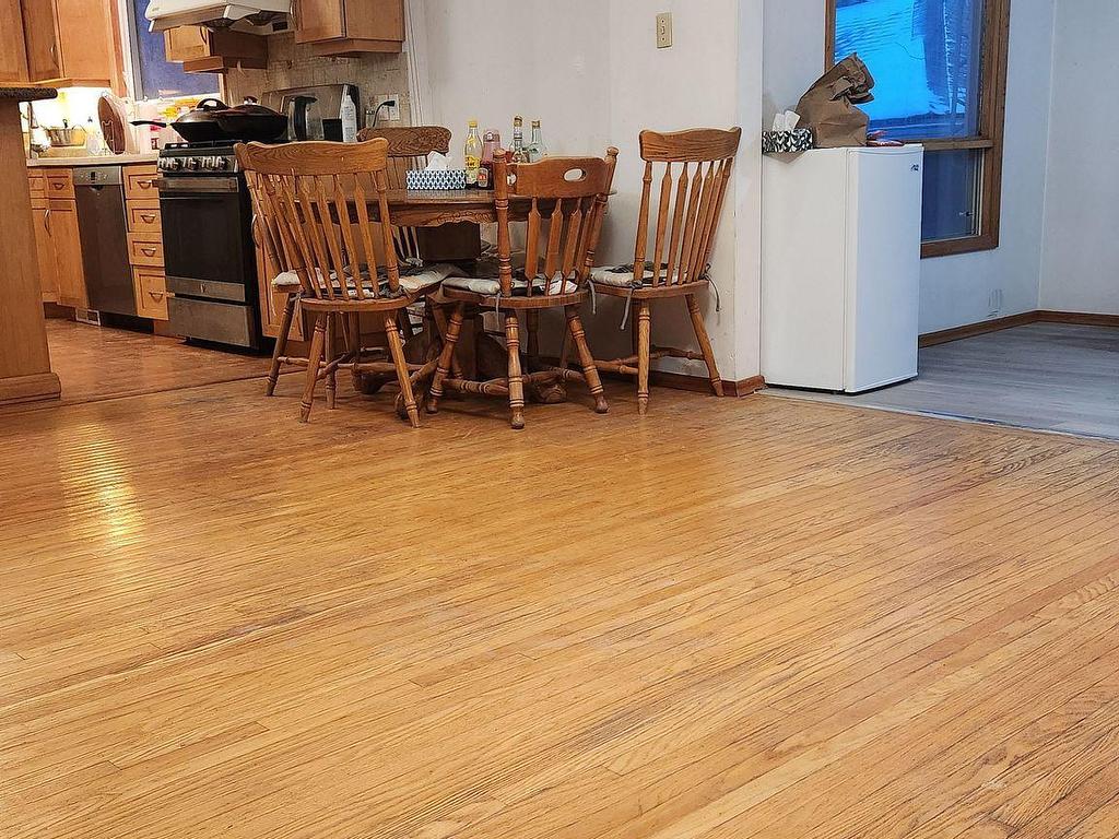 









43


Sorrel

Place, Upper (Room),
Waterloo,




ON
N2L 4H2

