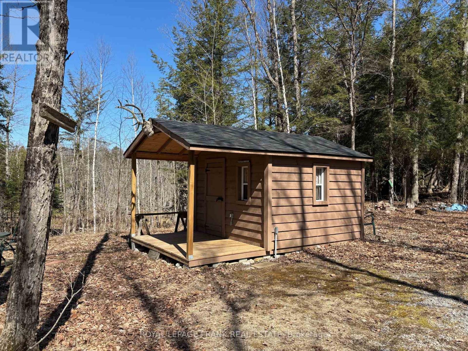 












185 JULIAN LAKE ROAD

,
North Kawartha,







Ontario
K0L3E0

