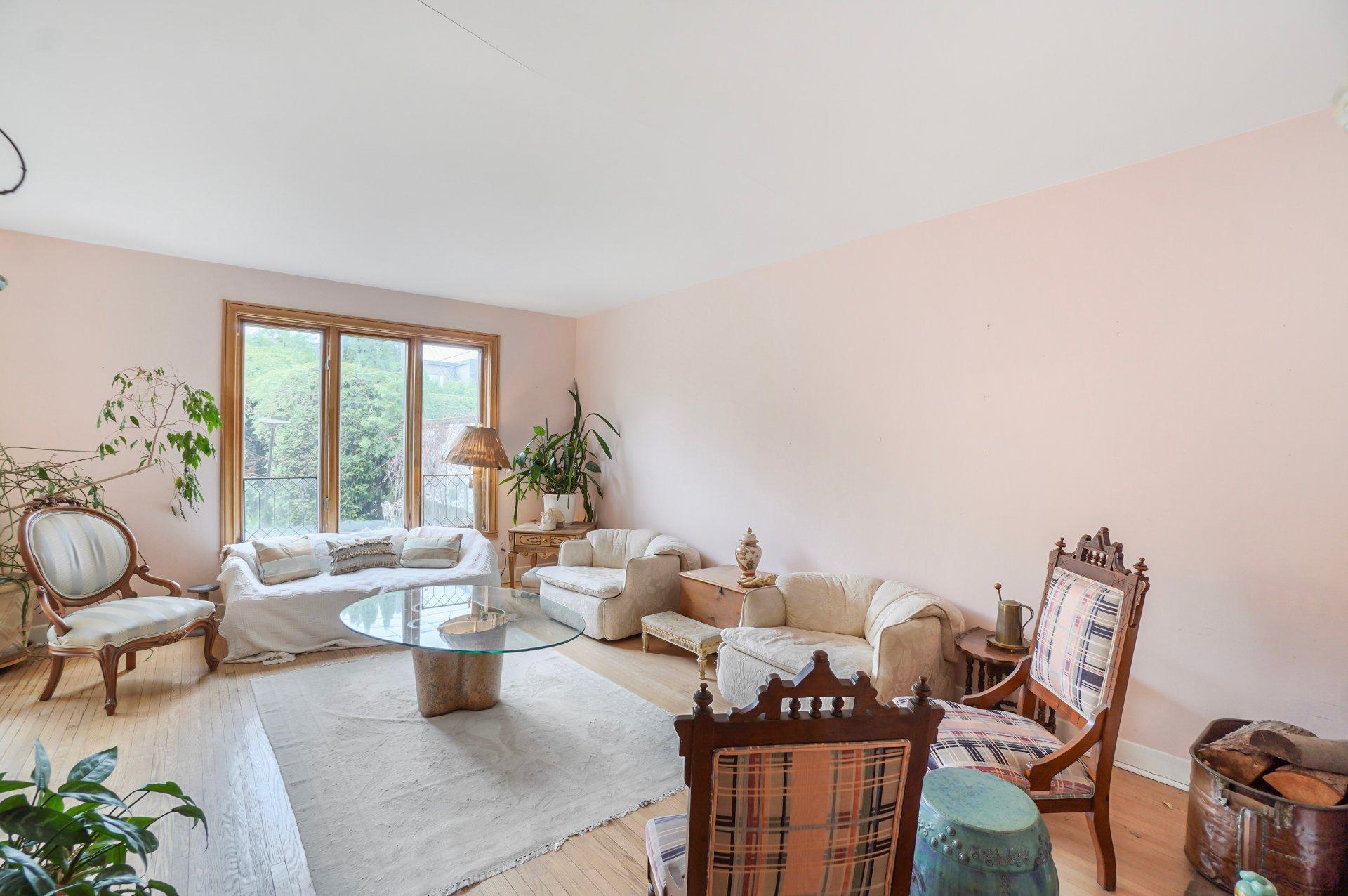 









194


Place Alton

,
Beaconsfield,




QC
H9W1Y7

