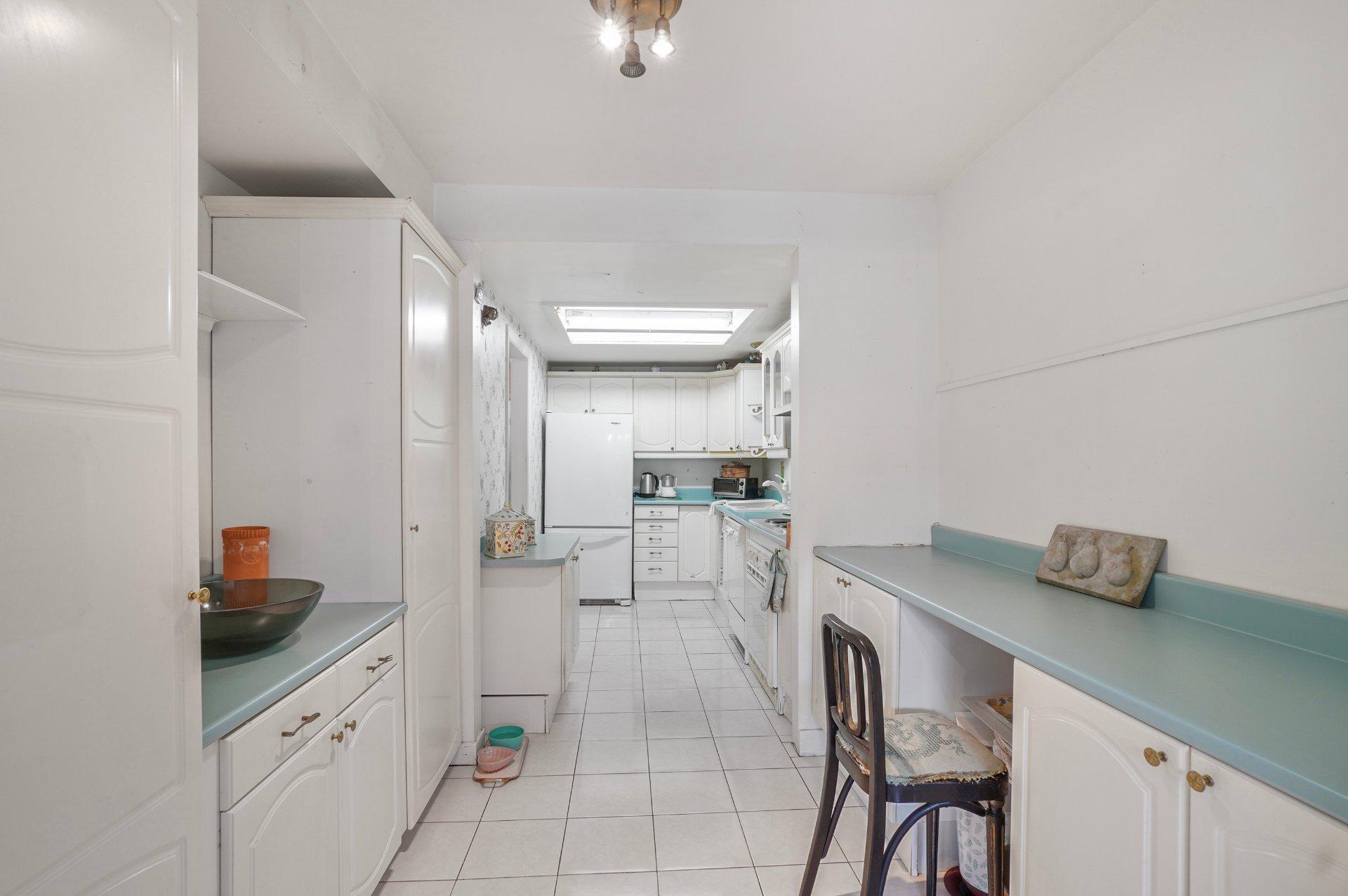 









194


Place Alton

,
Beaconsfield,




QC
H9W1Y7

