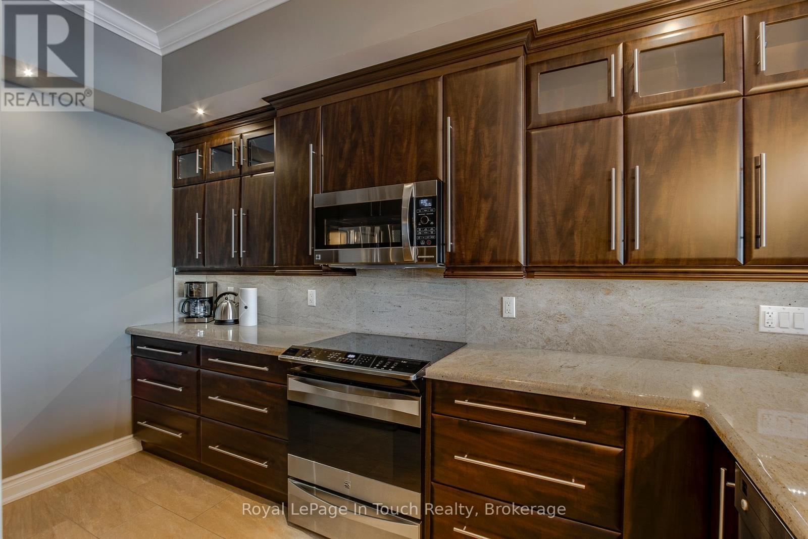 












UPH3 - 699 ABERDEEN BOULEVARD

,
Midland,




Ontario
L4R5P2

