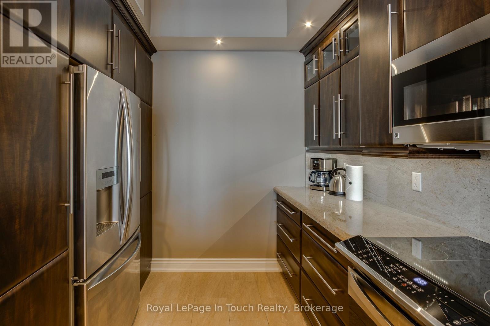 












UPH3 - 699 ABERDEEN BOULEVARD

,
Midland,




Ontario
L4R5P2

