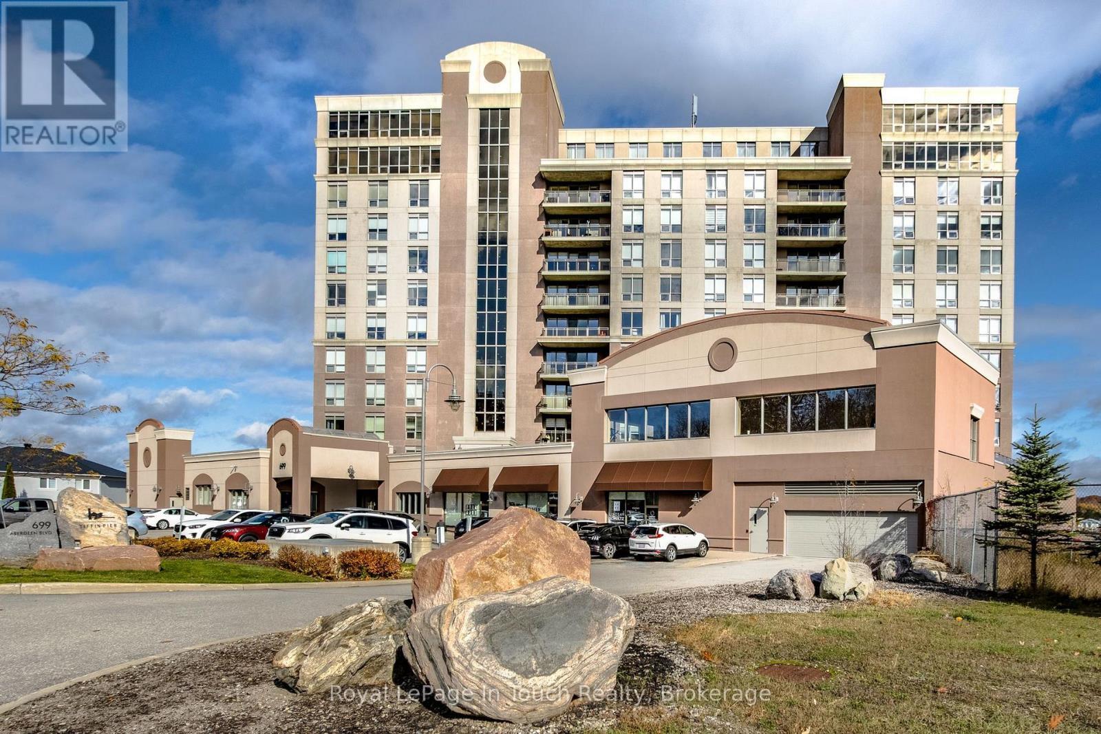 












UPH3 - 699 ABERDEEN BOULEVARD

,
Midland,




Ontario
L4R5P2

