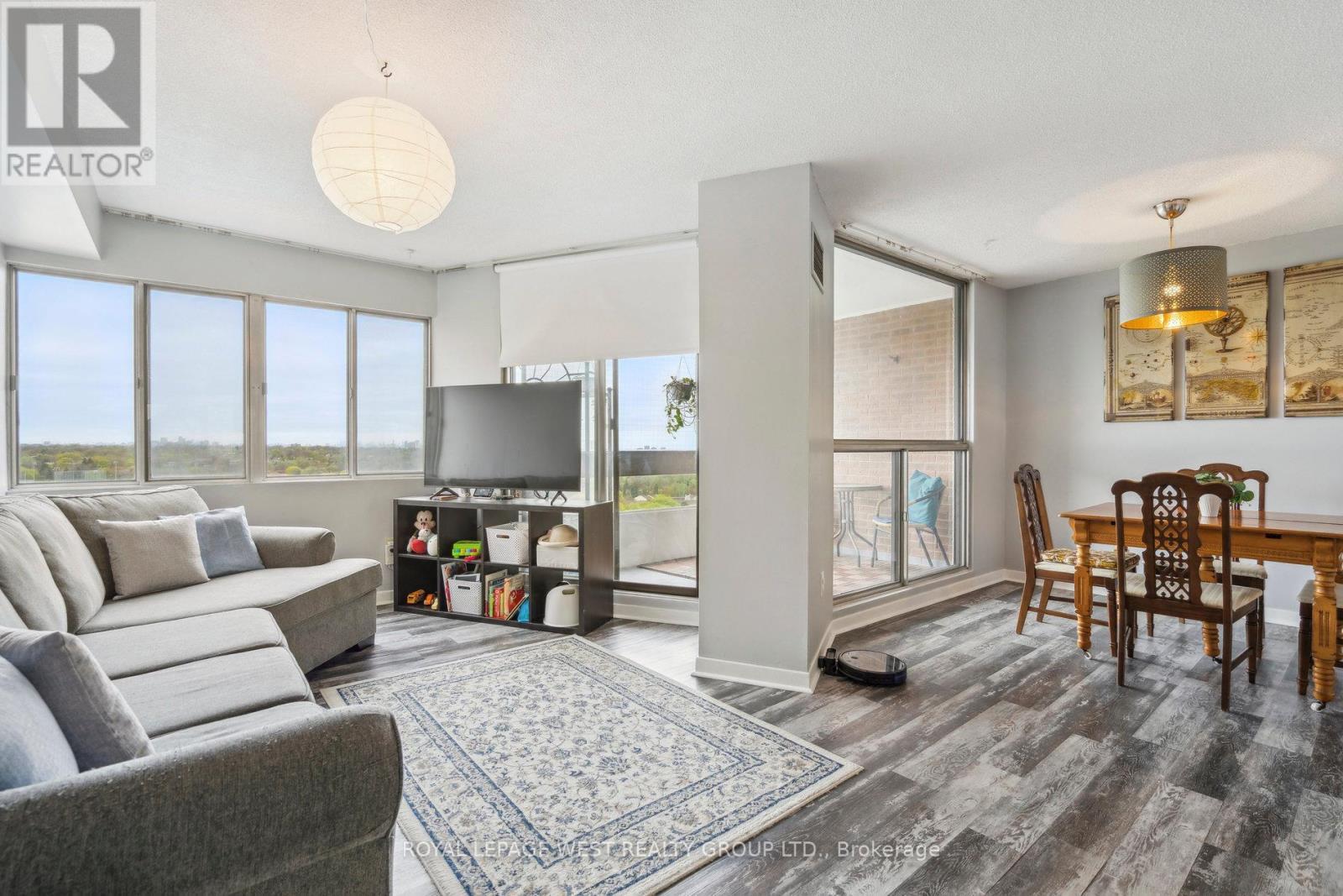 












1006 - 1580 MISSISSAUGA VALLEY

,
Mississauga,




Ontario
L5A3T8

